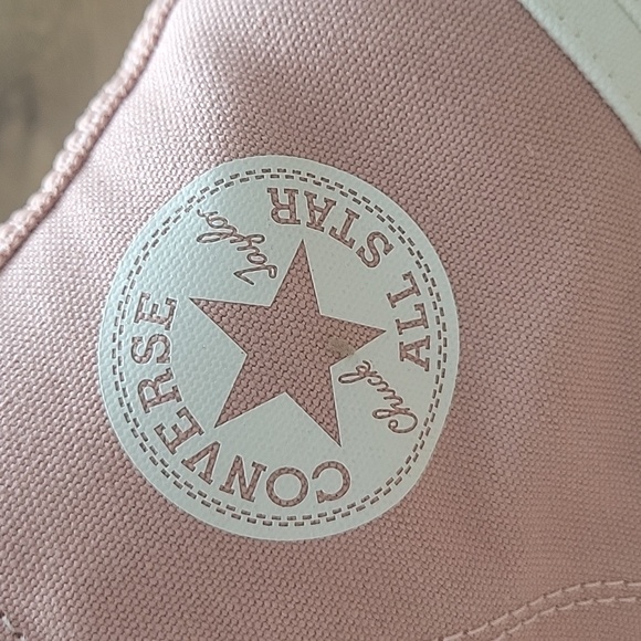 Converse high top Brand new. - Picture 3 of 13